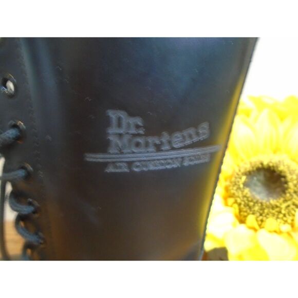 Dr Martens 1914 vintage black 14 eye boots UK6 / US Mens 7 US womens 8 England - Picture 3 of 11